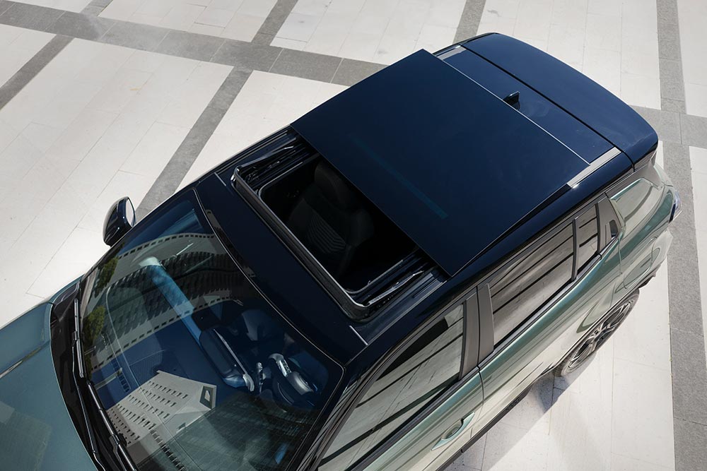 https://cdn.autogreeknews.gr/wp-content/uploads/2026/08/Jeep-Avenger-2026-2.jpg