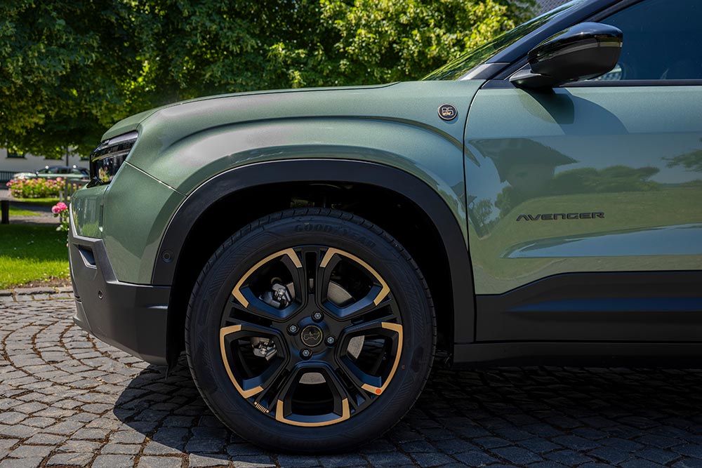 https://cdn.autogreeknews.gr/wp-content/uploads/2026/08/Jeep-Avenger-2026-4.jpg