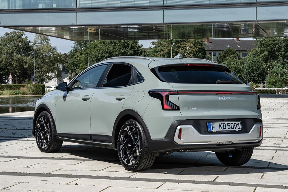 https://cdn.autogreeknews.gr/wp-content/uploads/2026/08/Kia-XCeed-2026-5.jpg