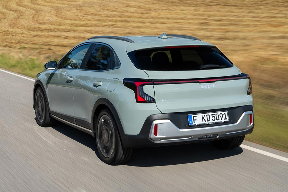 https://cdn.autogreeknews.gr/wp-content/uploads/2026/08/Kia-XCeed-2026-7.jpg