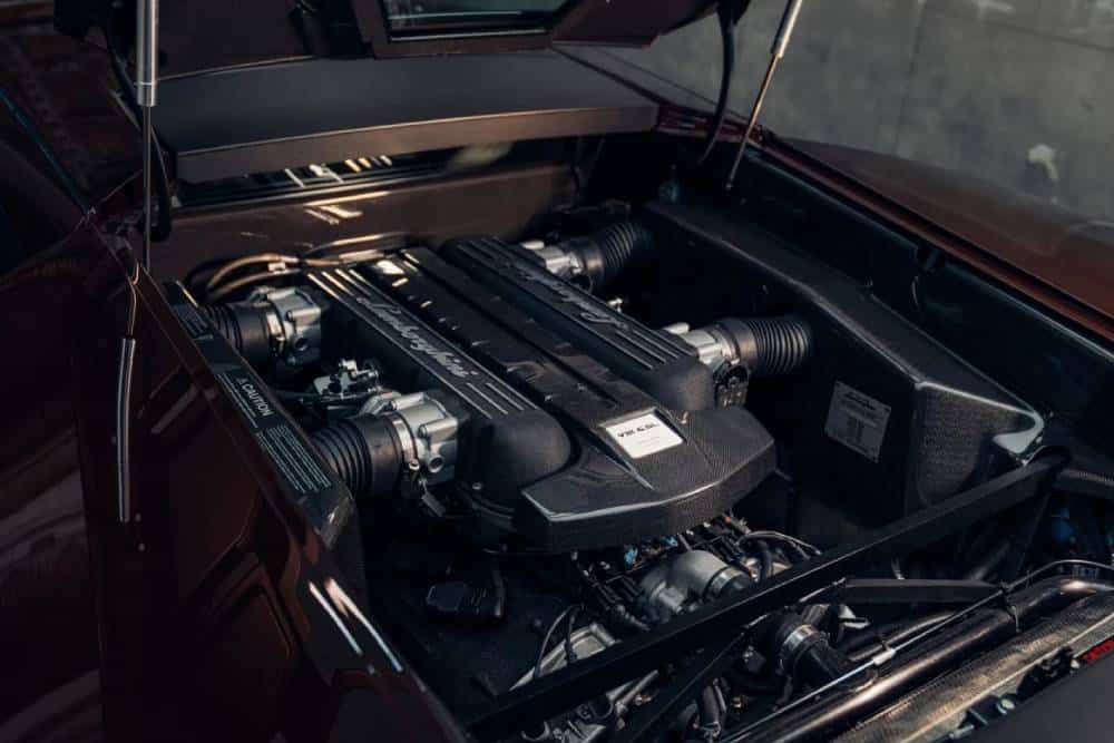 https://cdn.autogreeknews.gr/wp-content/uploads/2026/08/Lamborghini_Murcielago_SV_2010_manual-5.jpg