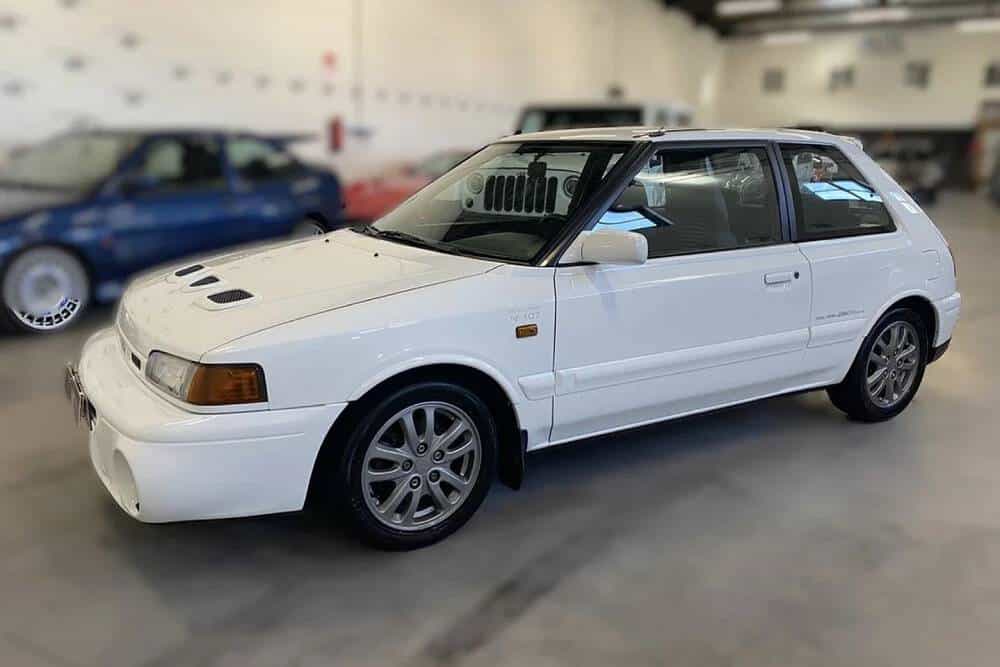 https://cdn.autogreeknews.gr/wp-content/uploads/2026/08/Mazda_323_GT-R_1992_for_sale-10.jpg