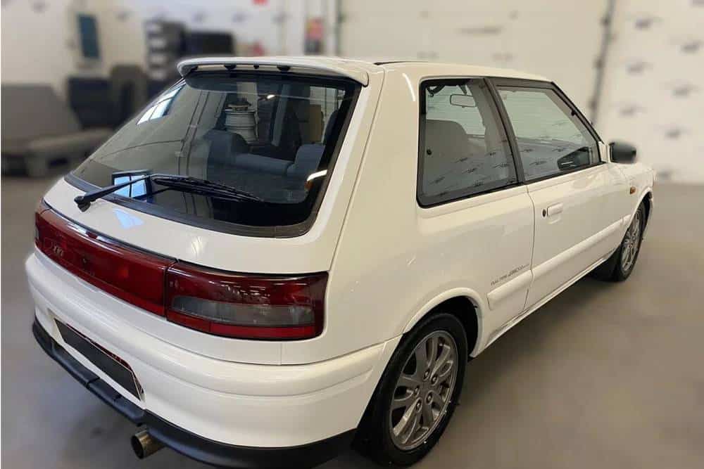 https://cdn.autogreeknews.gr/wp-content/uploads/2026/08/Mazda_323_GT-R_1992_for_sale-9.jpg