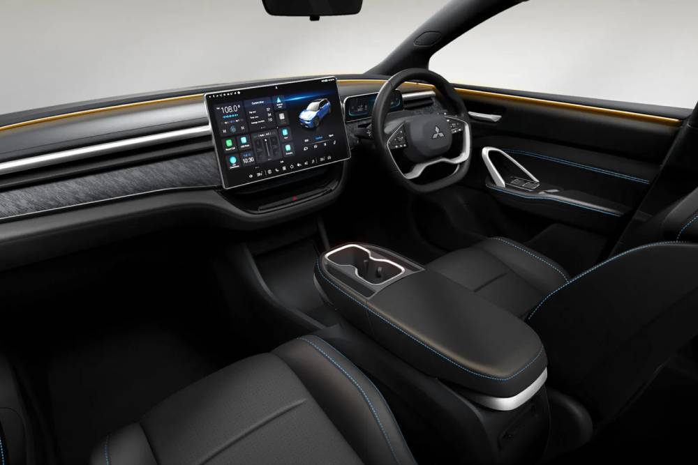 https://cdn.autogreeknews.gr/wp-content/uploads/2026/08/Mitsubishi-ASX-VR-e-2-2048x1054-1.jpg