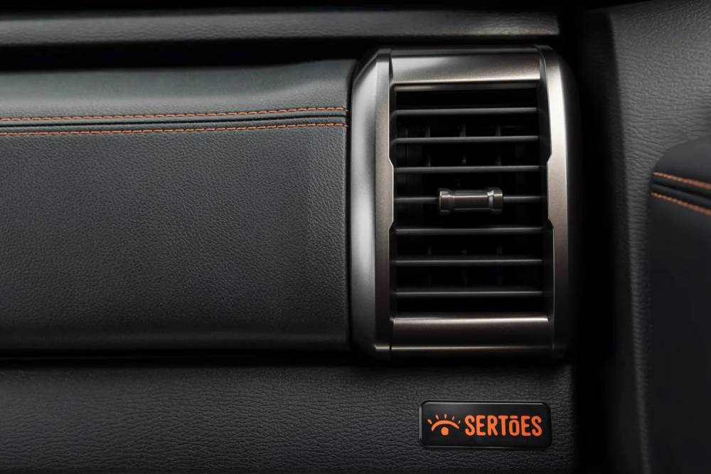 https://cdn.autogreeknews.gr/wp-content/uploads/2026/08/Mitsubishi-Triton-Savana-Sertoes-Brazil-22-2048x13-1.jpg