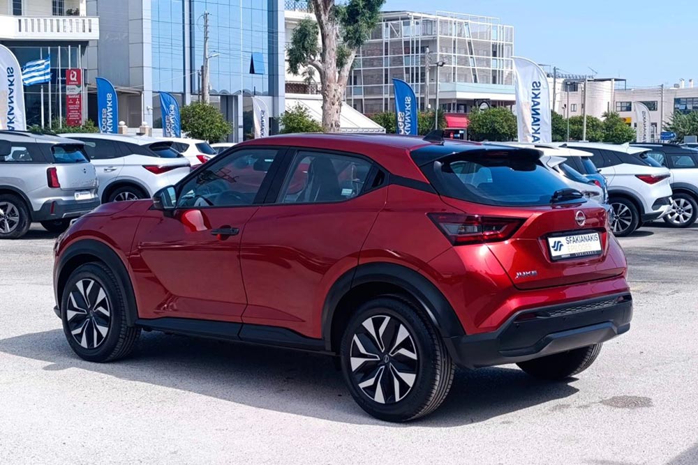 https://cdn.autogreeknews.gr/wp-content/uploads/2026/08/Nissan-Juke-2025-used-2.jpg