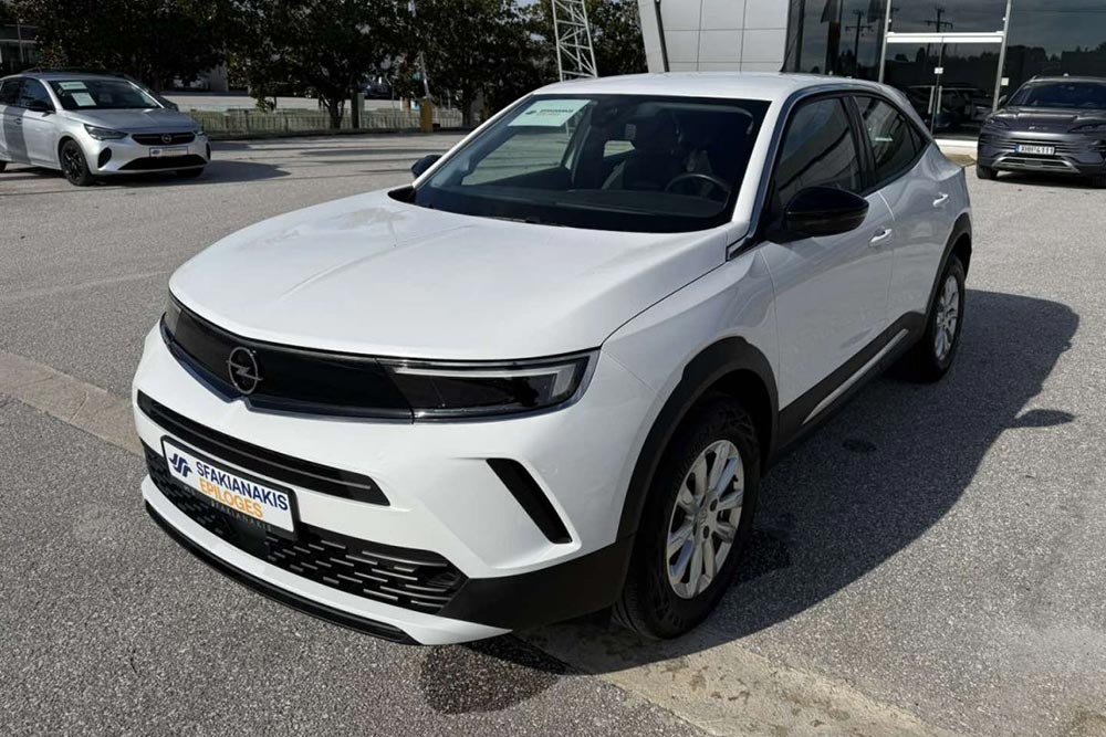 https://cdn.autogreeknews.gr/wp-content/uploads/2026/08/Opel-Mokka-2023-used-1.jpg