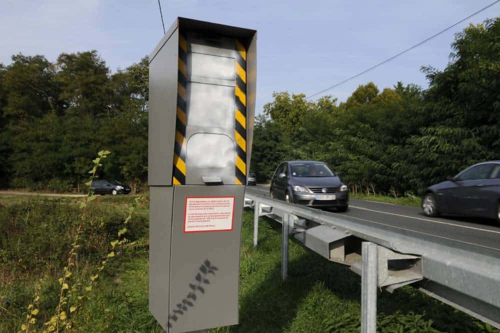 https://cdn.autogreeknews.gr/wp-content/uploads/2026/08/Radar_vs_drivers-4.jpg