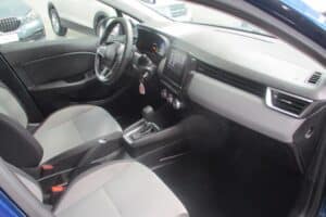 Renault Clio E-Tech 2025 used (7)