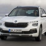 Skoda-Kamiq-front-kinisi