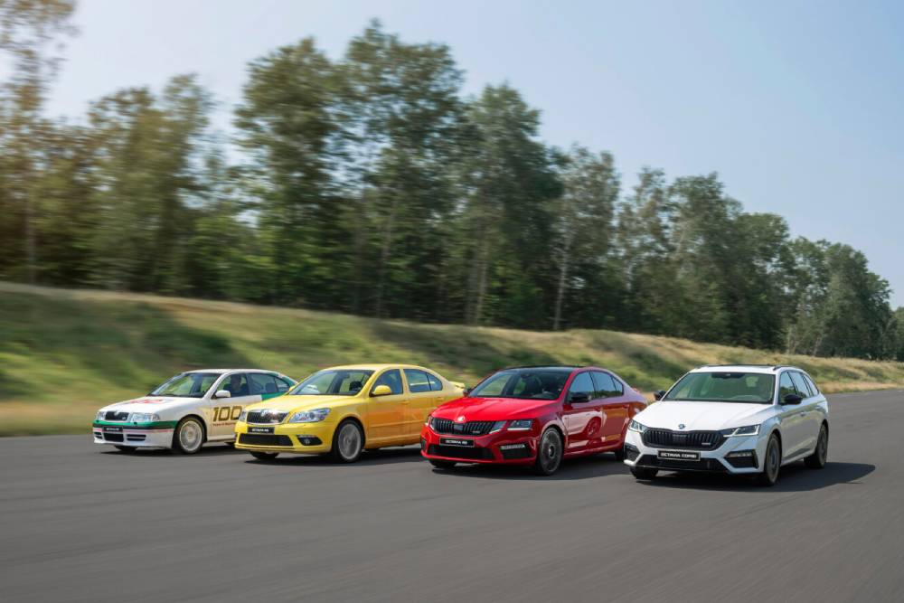 https://cdn.autogreeknews.gr/wp-content/uploads/2026/08/Skoda-Octavia-turns-30-Three-decades-of-a-brand-ic-3.jpg