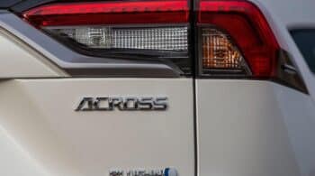 Suzuki Across με 39.000 χλμ. «έχασε» 23.000 ευρώ