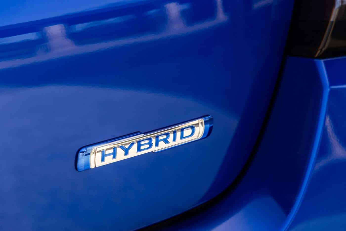 https://cdn.autogreeknews.gr/wp-content/uploads/2026/08/Suzuki-Swift-Hybrid-logo.jpg