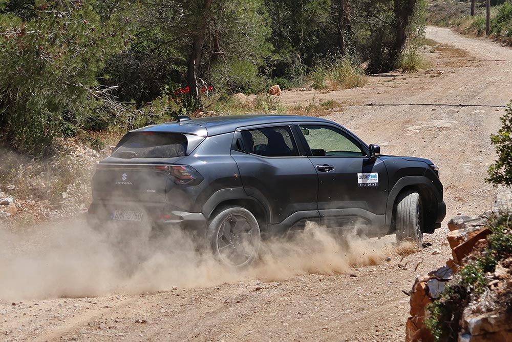 https://cdn.autogreeknews.gr/wp-content/uploads/2026/08/Suzuki-e-Vitara-4WD-24.jpg