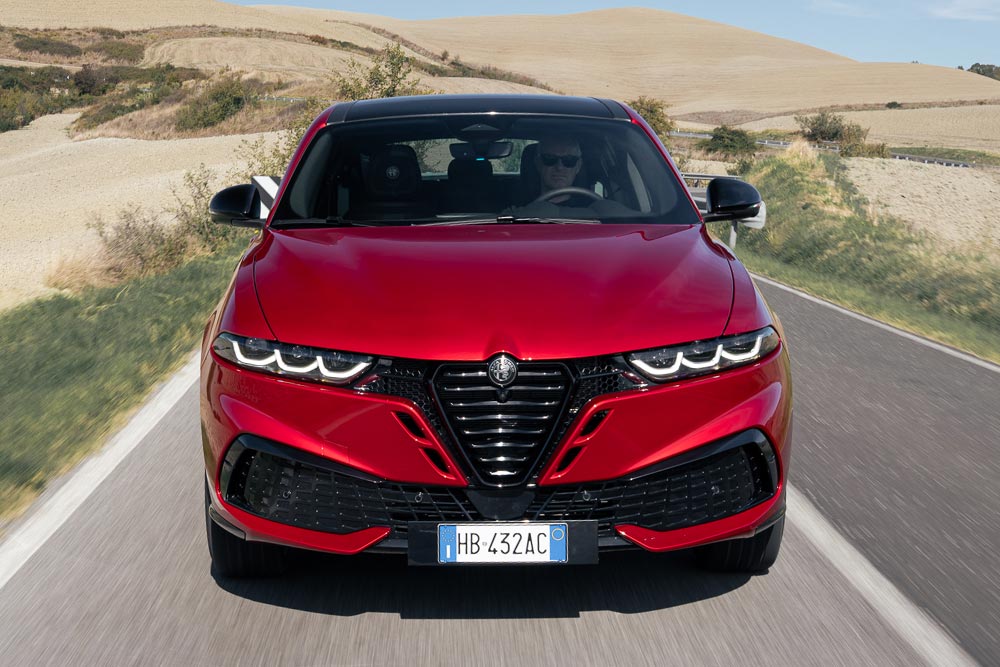 https://cdn.autogreeknews.gr/wp-content/uploads/2026/08/alfa-romeo-tonale-2026-11.jpg