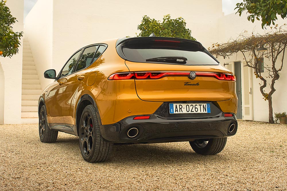 https://cdn.autogreeknews.gr/wp-content/uploads/2026/08/alfa-romeo-tonale-2026-2.jpg