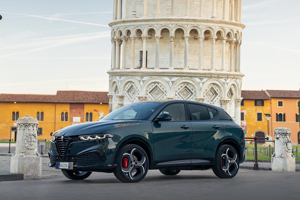 https://cdn.autogreeknews.gr/wp-content/uploads/2026/08/alfa-romeo-tonale-2026-8.jpg
