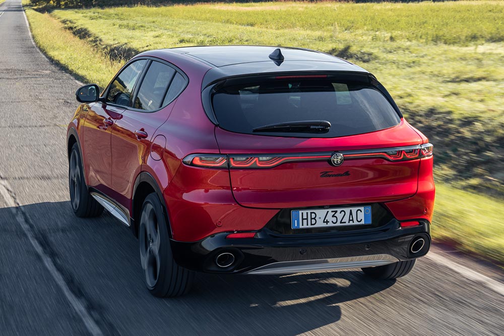 https://cdn.autogreeknews.gr/wp-content/uploads/2026/08/alfa-romeo-tonale-2026-9.jpg