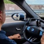 bmw-exit-warning-assistance-system (2)
