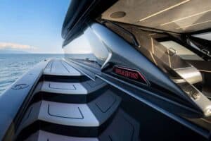 brabus-ultima-55-luxuskatamaran-2026 (4)