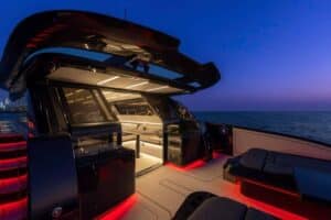 brabus-ultima-55-luxuskatamaran-2026 (6)