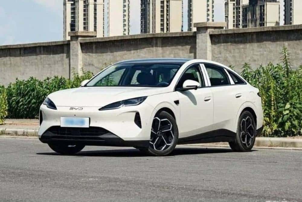 https://cdn.autogreeknews.gr/wp-content/uploads/2026/08/byd-seal-06-03.jpg