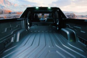 chevrolet_silverado_ev_rst_228