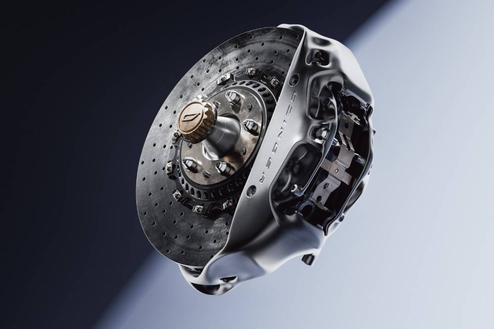 https://cdn.autogreeknews.gr/wp-content/uploads/2026/08/czinger-21c-spyder-3.jpg