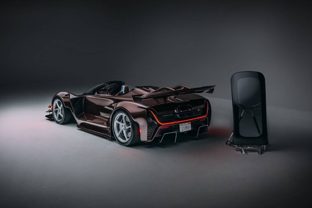 https://cdn.autogreeknews.gr/wp-content/uploads/2026/08/czinger-21c-spyder-4.jpg