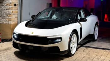 Οφθαλμίατρος έδωσε 40 εκατ. για τη Ferrari Luce!