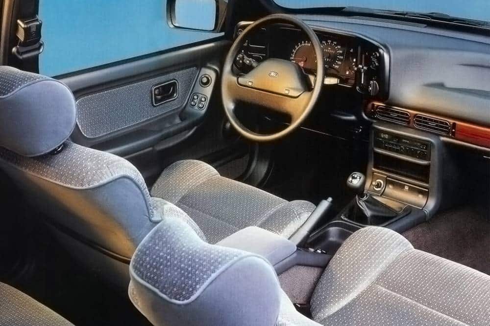 https://cdn.autogreeknews.gr/wp-content/uploads/2026/08/ford_scorpio_sedan_6.jpg