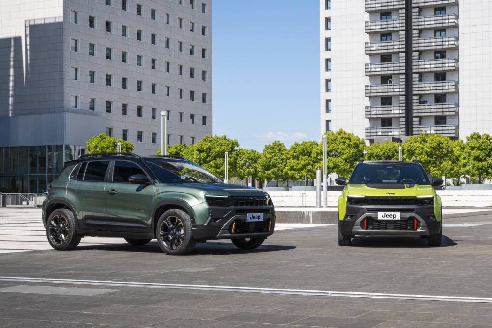 https://cdn.autogreeknews.gr/wp-content/uploads/2026/08/jeep-avenger-argentina-5.jpg