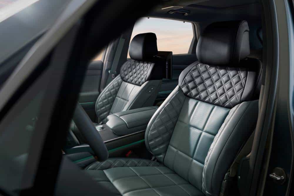 https://cdn.autogreeknews.gr/wp-content/uploads/2026/08/new-genesis-gv80-2.5T-full-hybrid-2.jpg