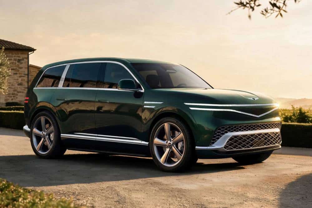 https://cdn.autogreeknews.gr/wp-content/uploads/2026/08/new-genesis-gv90-4.jpg