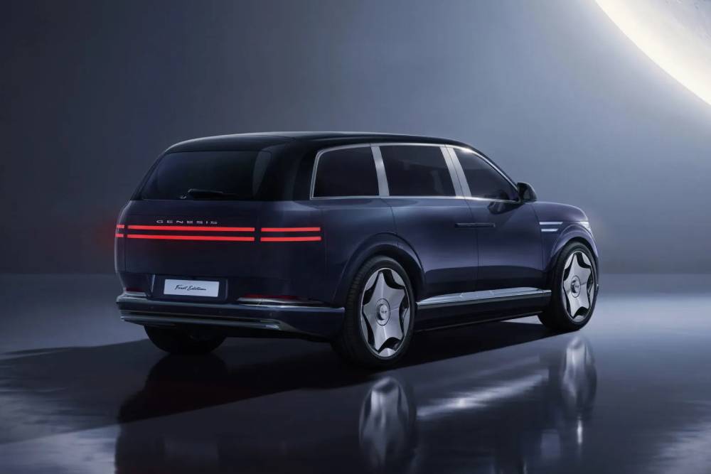 https://cdn.autogreeknews.gr/wp-content/uploads/2026/08/new-genesis-gv90-7.jpg