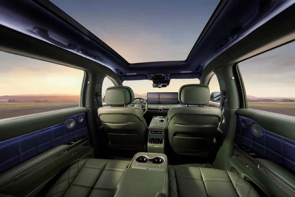 https://cdn.autogreeknews.gr/wp-content/uploads/2026/08/new-genesis-gv90-9.jpg