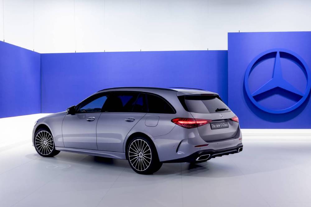 https://cdn.autogreeknews.gr/wp-content/uploads/2026/08/new-mercedes-c-class-3.jpg