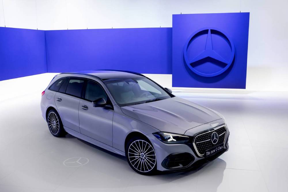 https://cdn.autogreeknews.gr/wp-content/uploads/2026/08/new-mercedes-c-class-4.jpg