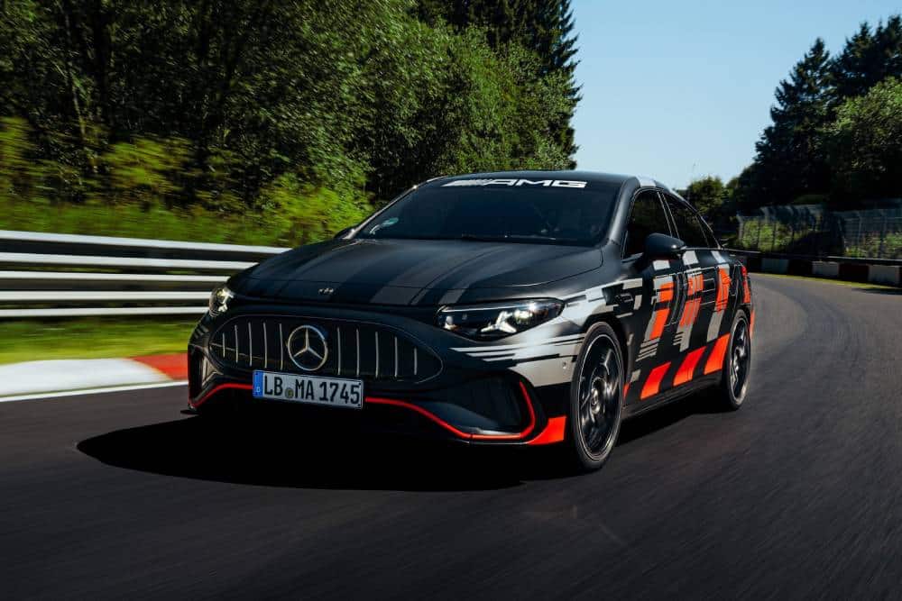 https://cdn.autogreeknews.gr/wp-content/uploads/2026/08/new-mercedes-cla-45-nurburgring-record-5.jpg