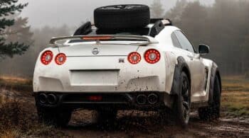 Το μοναδικό Nissan GT-R που δεν φοβάται να λερωθεί (+video)