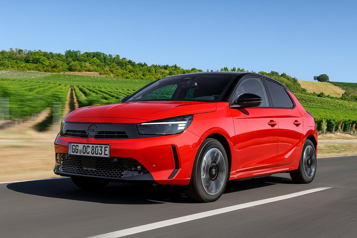 https://cdn.autogreeknews.gr/wp-content/uploads/2026/08/opel-corsa-electric.jpg
