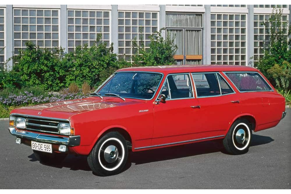 https://cdn.autogreeknews.gr/wp-content/uploads/2026/08/opel-rekord-c-caravan-1.jpg