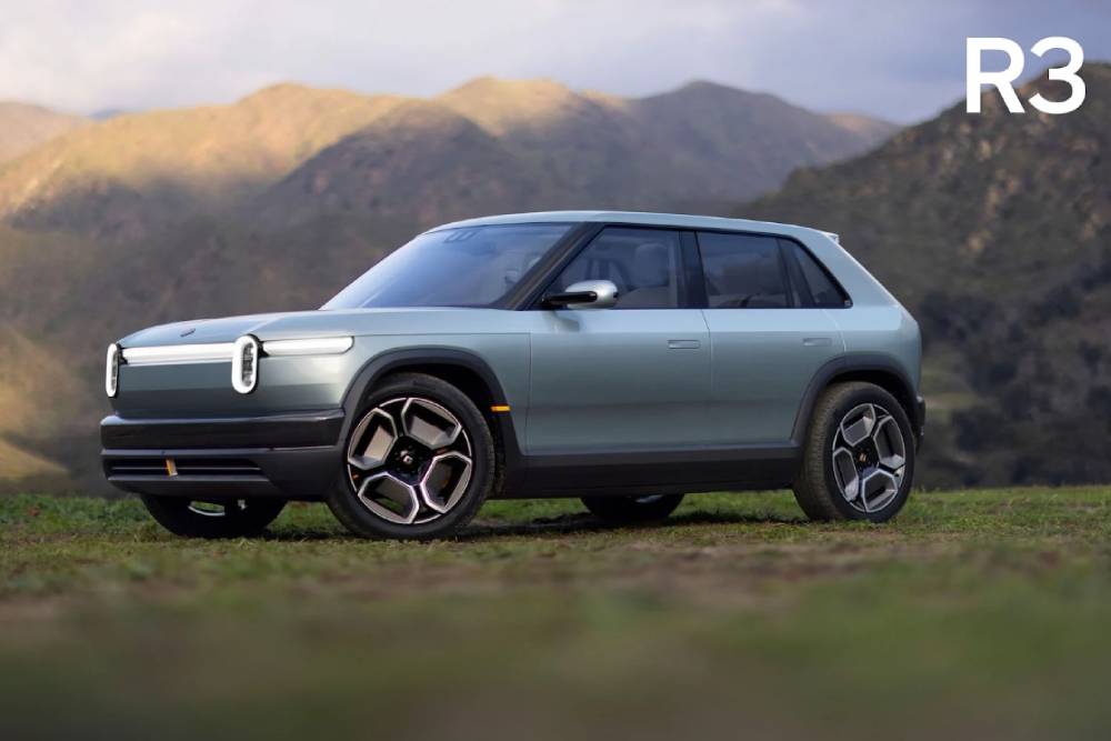 https://cdn.autogreeknews.gr/wp-content/uploads/2026/08/rivian-lineup-04.jpg