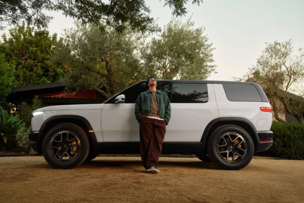 https://cdn.autogreeknews.gr/wp-content/uploads/2026/08/rivian-lineup-06.jpg