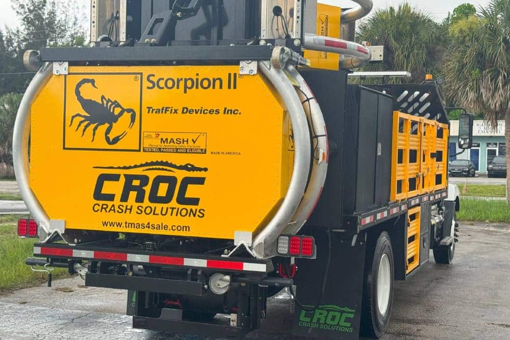 https://cdn.autogreeknews.gr/wp-content/uploads/2026/08/truck-crash-protector.jpg
