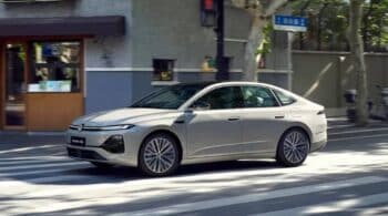 Νέο δυναμικό σεντάν VW με κατανάλωση μόλις 2,8 λτ./100 χλμ.