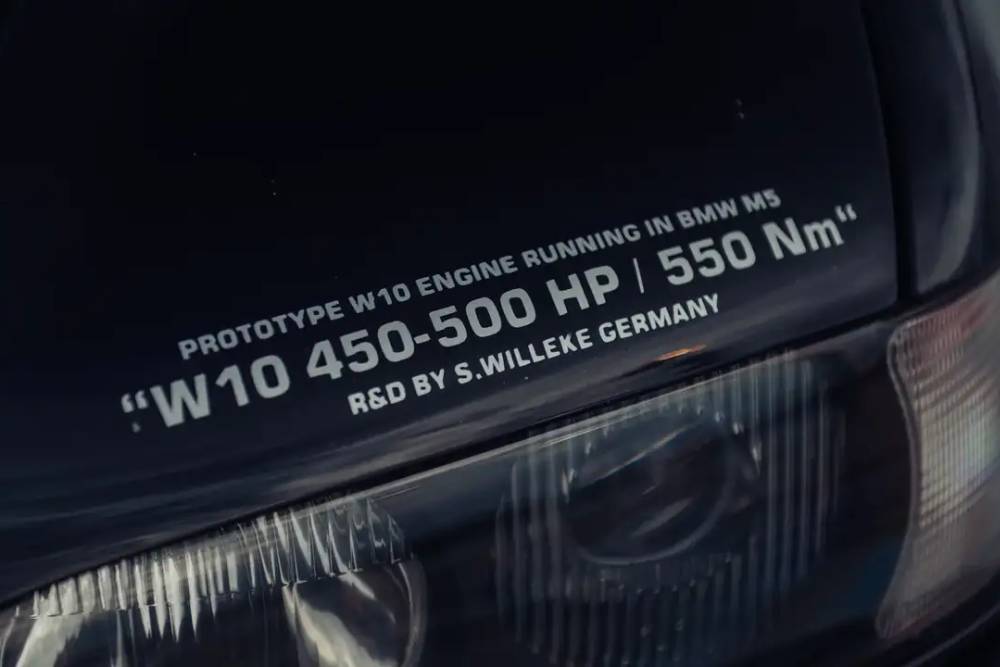 https://cdn.autogreeknews.gr/wp-content/uploads/2026/09/2000-bmw-m5-volkswagen-w10-prototype-7.jpg