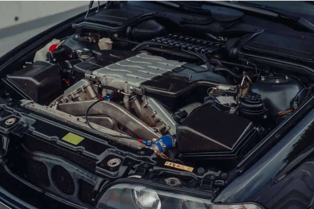 https://cdn.autogreeknews.gr/wp-content/uploads/2026/09/2000-bmw-m5-volkswagen-w10-prototype-8.jpg