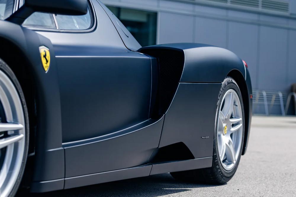 https://cdn.autogreeknews.gr/wp-content/uploads/2026/09/2004-Ferrari-Enzo-7.jpg