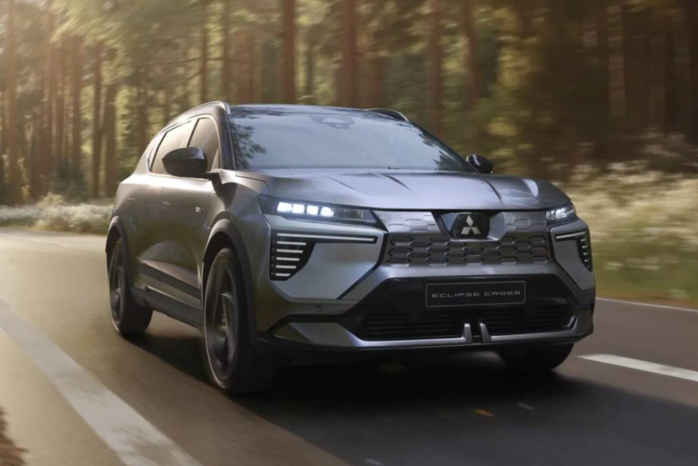 https://cdn.autogreeknews.gr/wp-content/uploads/2026/09/2026-Mitsubishi-Eclipse-Cross-EV-1-2048x1152-1.jpg